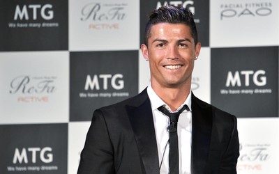 江南体育动态-什琴斯尼零封场次领跑意甲